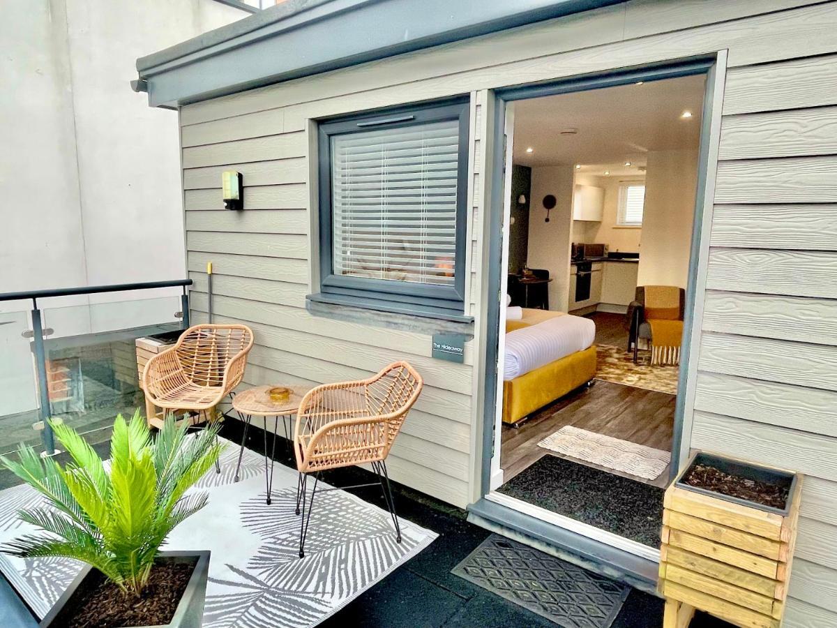 A Cozy Hideaway With Balcony - Close To Beach Bournemouth Exteriér fotografie